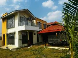 Luxurious Farm House - Nature, Peace, Privacy