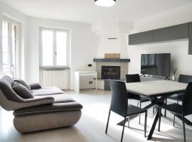 Terrazza in centro Valsassina, hotel v mestu Introbio