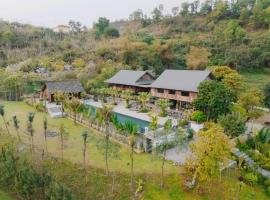 Thung May Resort - Venuestay, מלון בבא וי