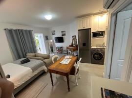 The Joneses &ndash; zakwaterowanie 