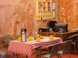 Hostal Alabalti