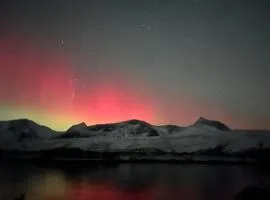 Efjord and Stetind Resort - Cabin Kobbernestinden