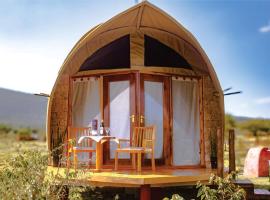 Hotel White Sandcastle Mara Lodge، فندق في Sekenani