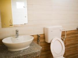 Hotel Dynasty Inn- Family Resort In Lataguri, hotel in Lataguri