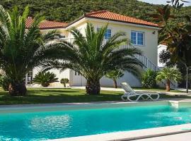 Cozy Apartment In Trpanj With House Sea View, hôtel à Trpanj