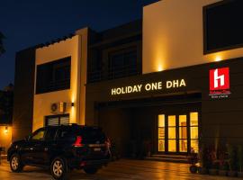 Holiday One Hotel & Suites, kh&aacute;ch sạn gi&aacute; rẻ ở Karachi