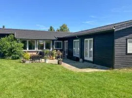 Awesome Home In Kirke Hyllinge With Wifi