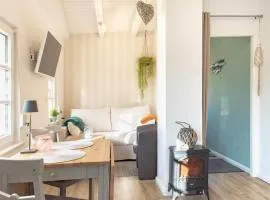 Ferienbungalow Kleine Hummelkate