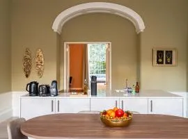 Dragon Suites Luxury Apartments at Rutland Square