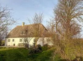 Amazing Home In Humble With Wifi