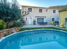 Stunning Home In Puisserguier