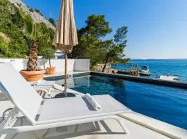 Villa Palazzo Maestral beachfront by Villas Guide