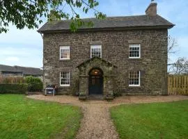 Manor Farmhouse