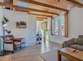 Central City Apartment 2 with Mountain View, Hotel in Zweisimmen