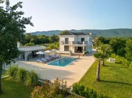 Luxury Villa Decima near Split - Pool & Tennis Retreat