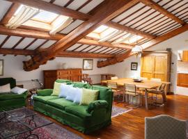 HT - Casa del Poeta nel cuore di Padova, hotell Padovas