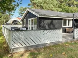 4 Bedroom Beautiful Home In Store Fuglede