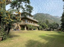 High Bank Himlayan Retreat，Shivpuri的飯店