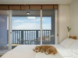 Geoje Beachwhite Pension