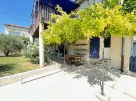 La Treille cozy villa basement in Provence