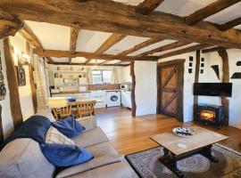 Honeycott Sleeps 4 Croyde Beach, khách sạn ở Croyde