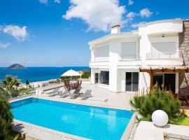 Villa Azure Heaven, hotel i Turgutreis
