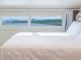 Gangneung Olraeendaol Spa Pension, готель у місті Каннин
