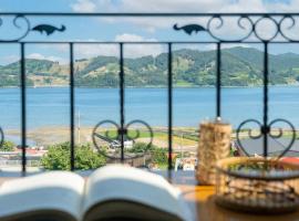 Namhae Ryu&Lee Pet Pension, hotell i Namhae