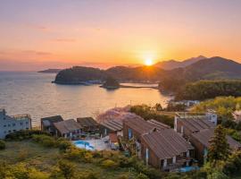 Geojedo Pilos Ocean View Pension, hotel i Geoje