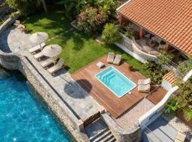 Yiannis Seafront Villa Paleokastritsa