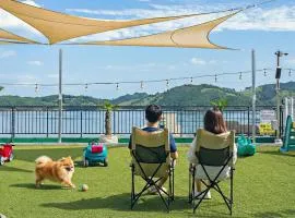 Namhae Four Seasons Pet-Friendly Pension