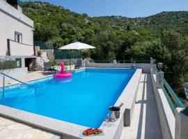 Apartment Zelenika Villa by Villas Guide, hotel u gradu Ploče