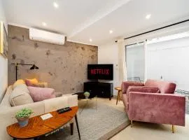 WHome Coastal Elegance in Central Cascais