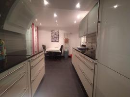 Modernes Haus nahe Luxemburg auch ideal für Kurzurlaub & Geschäftsreisen, hotel v destinaci Perl