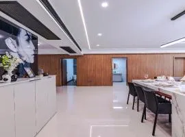 Nice 甄选 200平5室套房 the Bund&People's Square&Nanjing Road