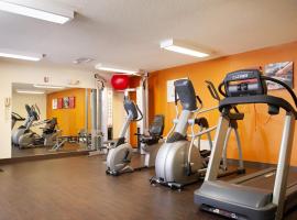 Holiday Inn Express & Suites Hayward by IHG, hotel v mestu Hayward