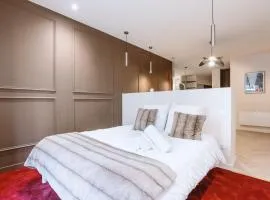 Cognac International Palace Suite - Jacuzzi