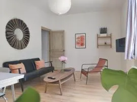 Grand Appart neuf, calme, wifi