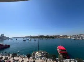 Sliema 3BDR Flat with Seaview and Jacuzzi by PMI Malta