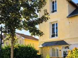 Maison spacieuse au coeur du Centre - Plage à pied