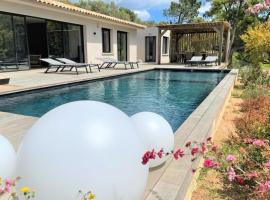 Villa Ribba Di San Gavino, hotel i Gialla