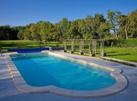 La Bonne Vie Gite, hotel din Chaunay