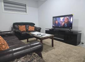 Cy Becker Drive 2023 Luxury Home: Edmonton şehrinde bir otel