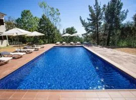 Catalunya Casas: Spacious Villa Vera up to 24 guests, a short drive to Blanes!