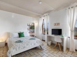 B_B La Rugiada, hotel in Tigliole