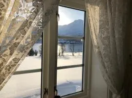 Country house on the scenic Kveøya Island