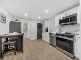 3BR Hotel Alternative - Walk to Kendall Square