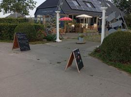 Boerderij De Diek'n, хотел в Zeerijp