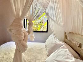 Casa Botanique Jungle Loft โรงแรมในอาบราเอา