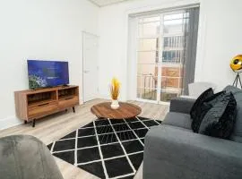 Stylish Flat with Terrace in Cheltenham Centre